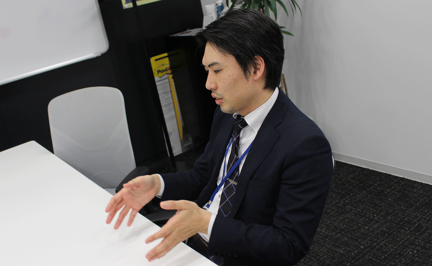 NTTデータ経営研究所